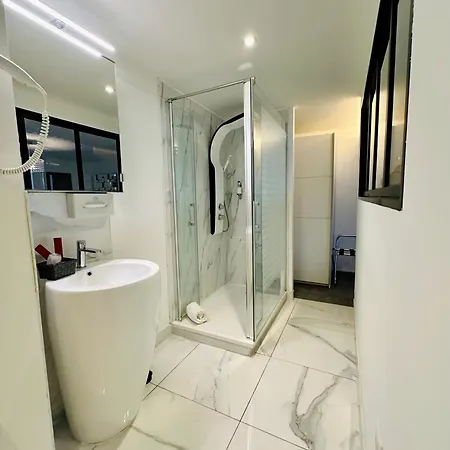 Hôtel et Appartement Le Maguy Cassis Extérieur photo