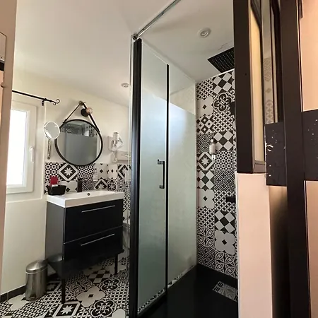 Hôtel et Appartement Le Maguy Cassis Extérieur photo