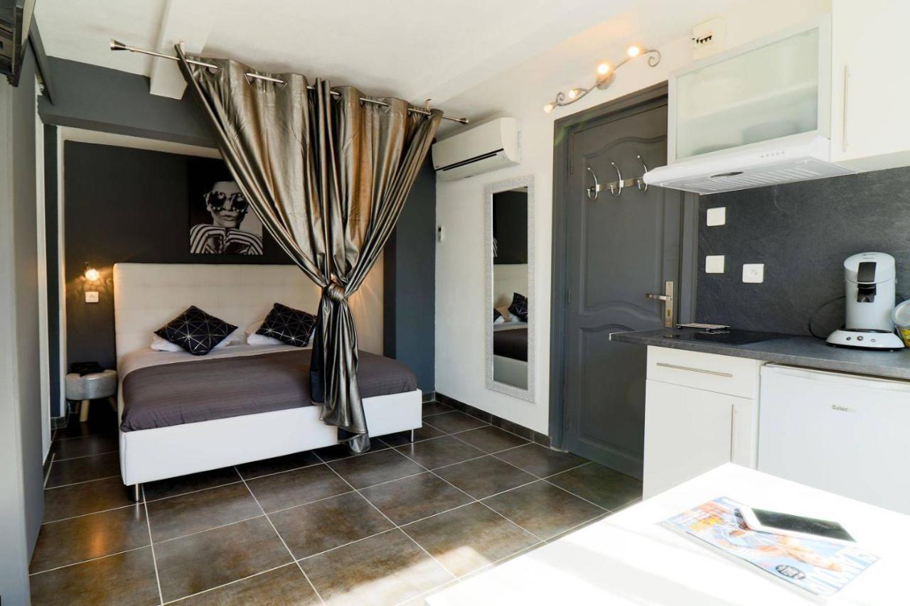 Hotel Eden Cassis - Centre-Ville- Piscine Chauffee, Jacuzzi Et Sauna - Parking Prive Hotel Cassis