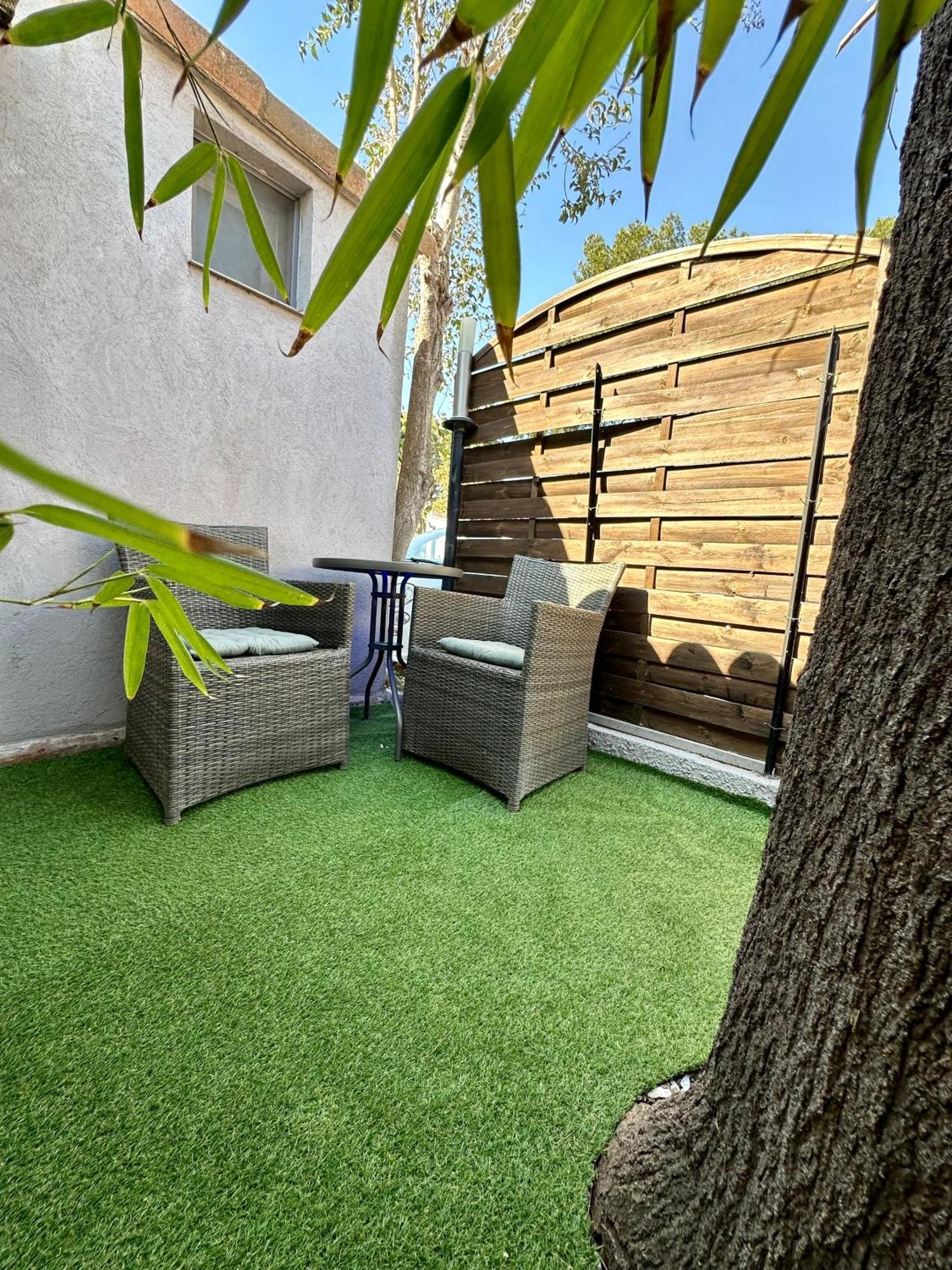 Hotel Eden Cassis - Centre-Ville- Piscine Chauffee, Jacuzzi Et Sauna - Parking Prive Hotel 3*