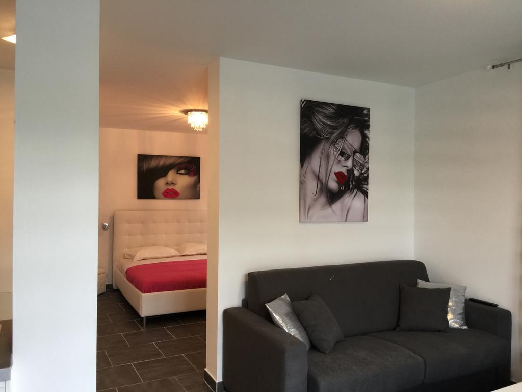 Hotel Hotel Eden Cassis - Centre-Ville- Piscine Chauffee, Jacuzzi Et Sauna - Parking Prive 3*